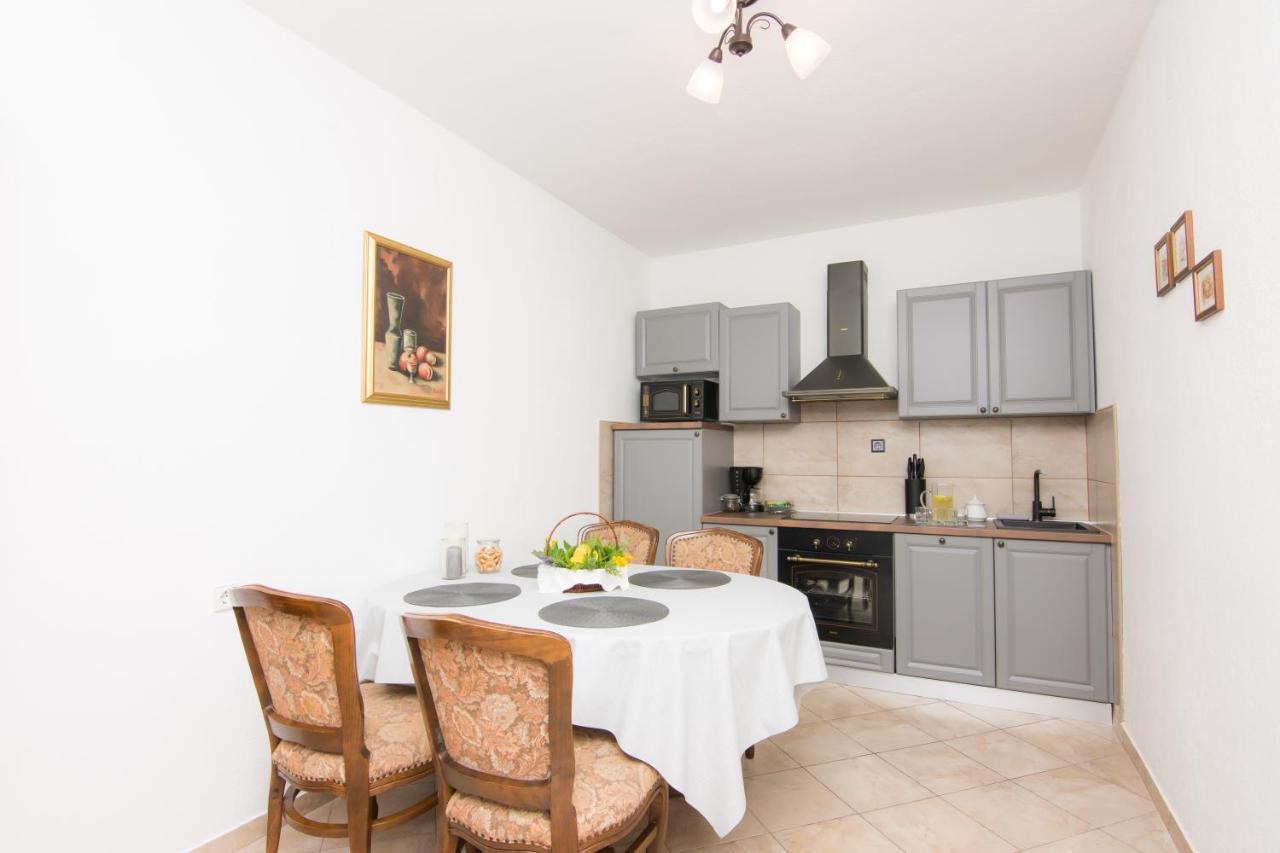 Karmela Rustic Apartment Senj  Luaran gambar