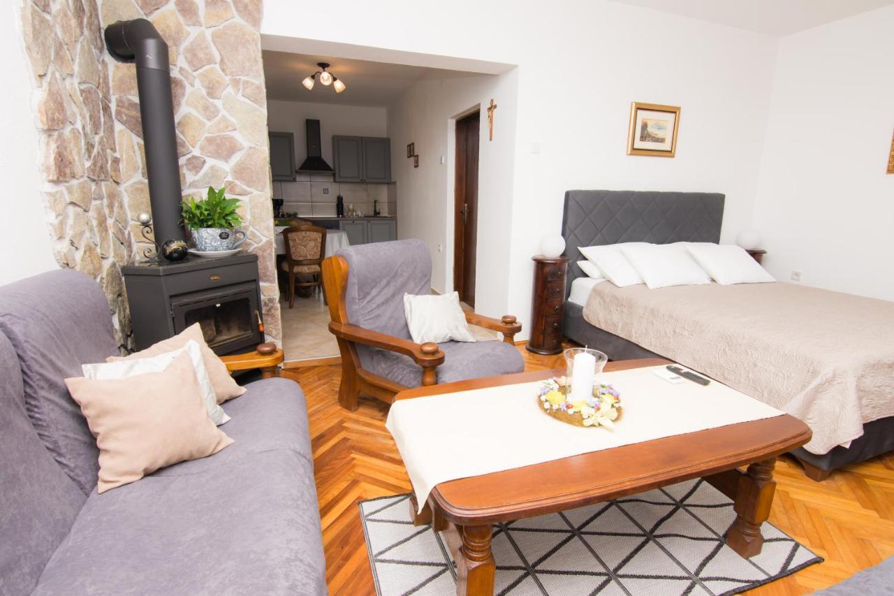 Karmela Rustic Apartment Senj  Luaran gambar